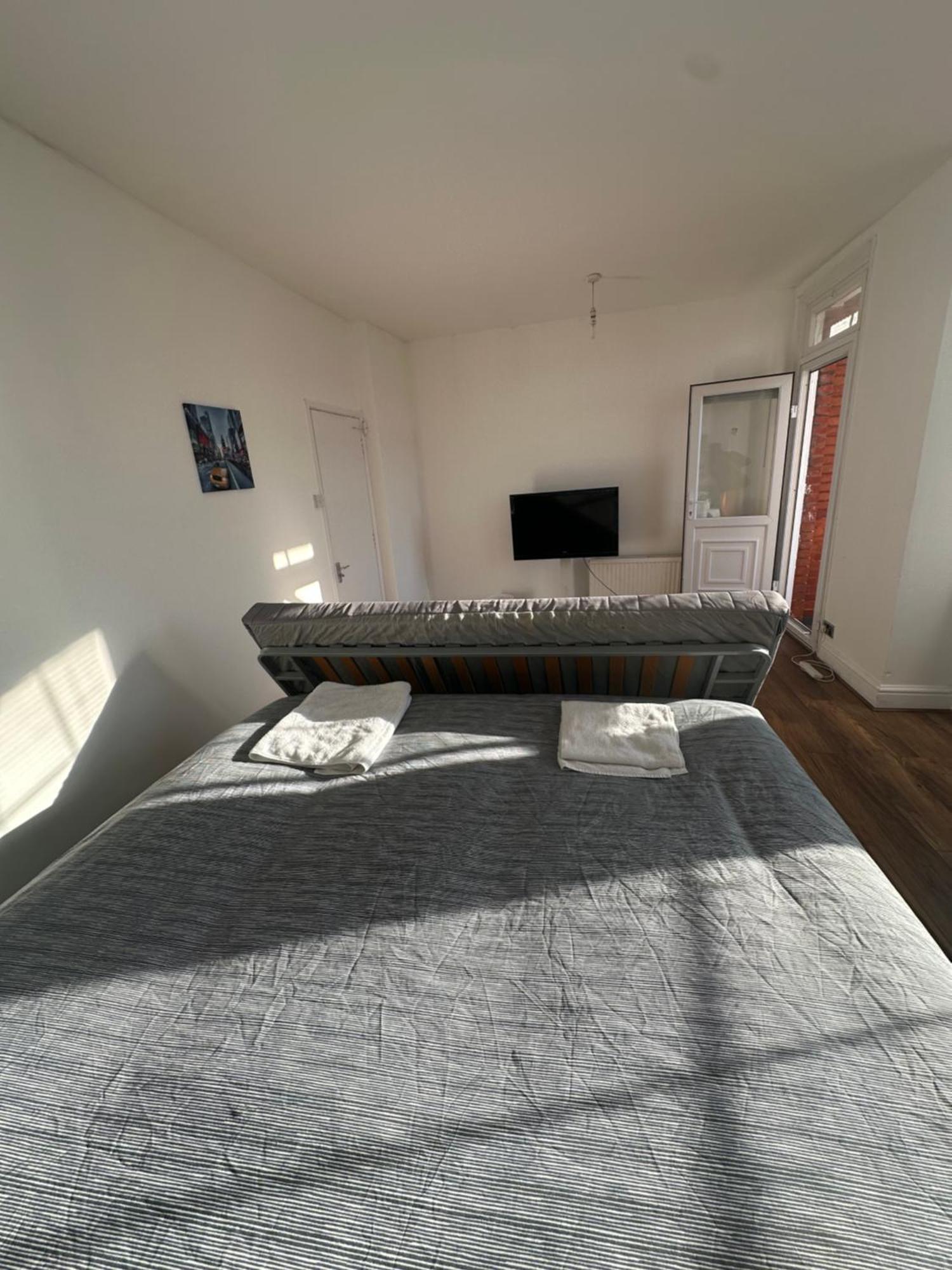 Pure Edge Beach Guest House With Sea View Herne Bay Exterior foto
